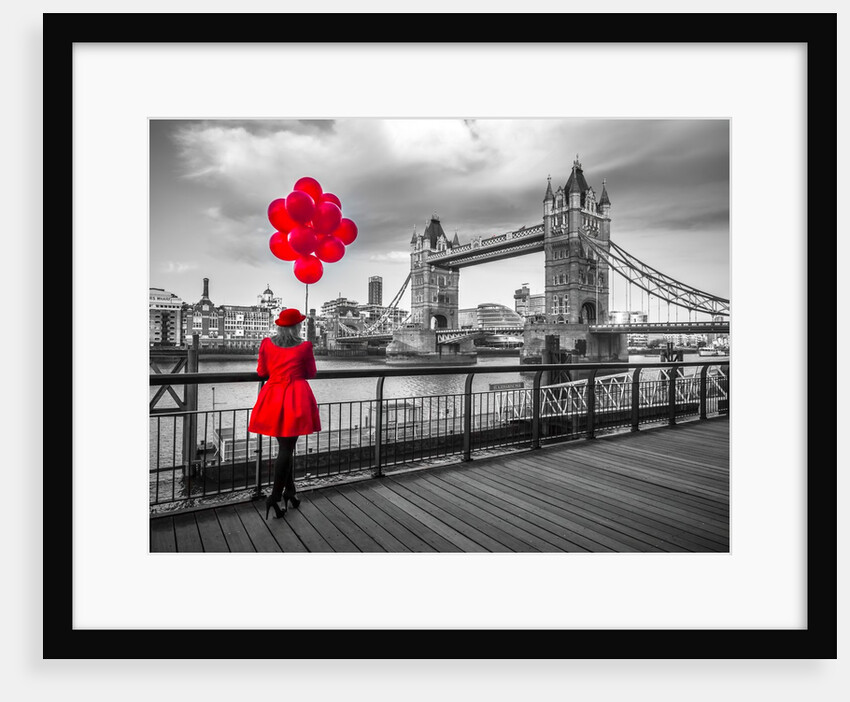 Women near Tower bridge by Assaf Frank